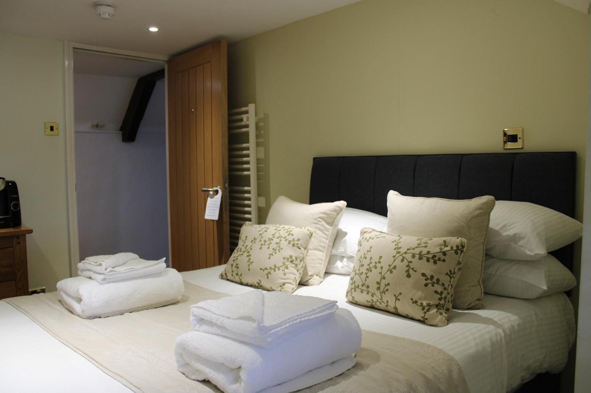 The Chequers Inn Rookley Extérieur photo