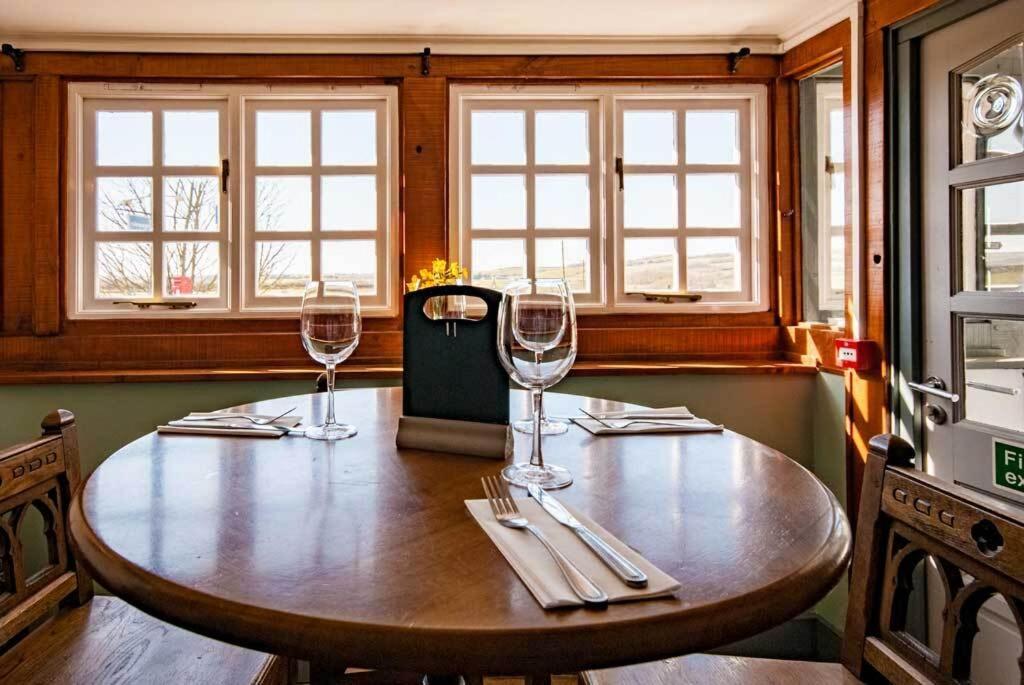 The Chequers Inn Rookley Extérieur photo