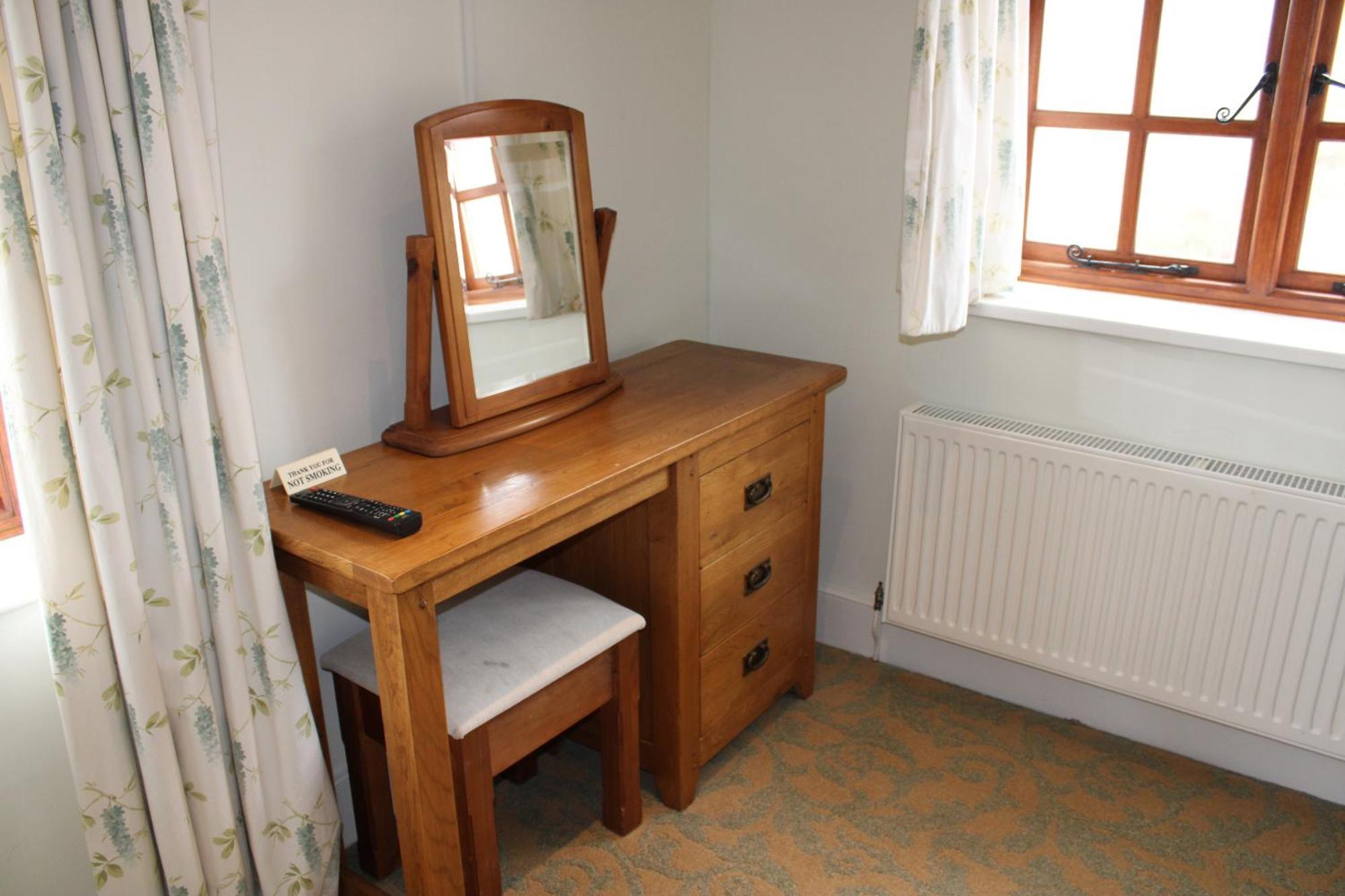 The Chequers Inn Rookley Extérieur photo